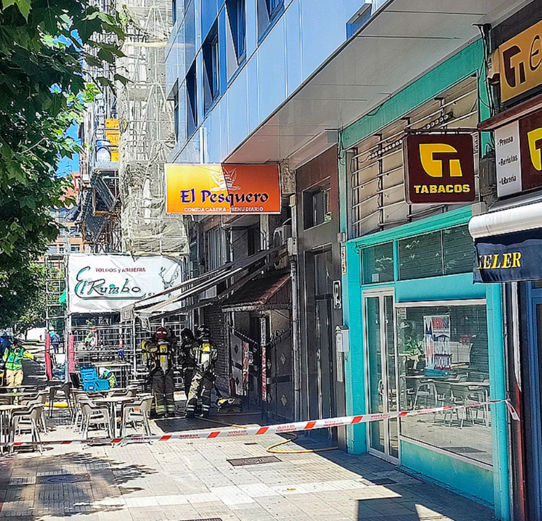Una sartén arde en un bar de Gamonal y provoca un buen susto entre los clientes