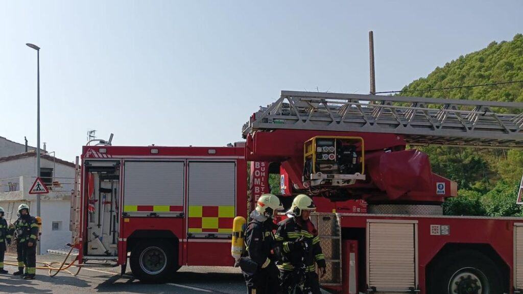 Tres personas atendidas tras un incendio en cocina en Mues, Tierra Estella