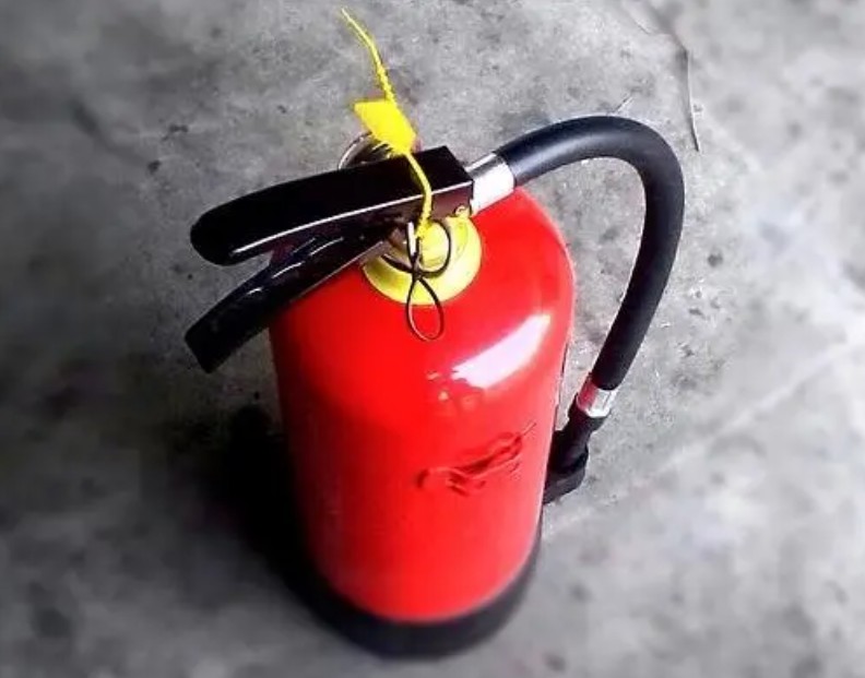 Comercios y seguridad: ¿es obligatoria la revisión trimestral contra incendios?