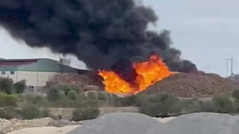 Incendio en San Vicente de Alcántara: la dificultad de extinguir un fuego