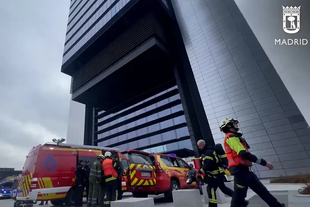Fallo eléctrico en el CTBA: Un transformador provoca la evacuación de la Torre Foster