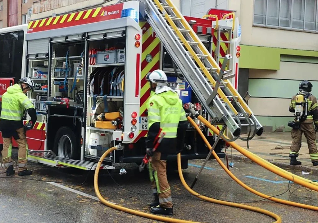 URGENTE: Intervención de emergencia en Burgos por el incendio de una campana extractora