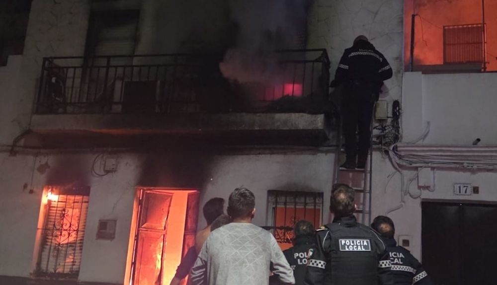 Tragedia en Coria del Río: una familia lo pierde todo en minutos tras un devastador incendio. Una noche que transformó por completo la vida de una familia.