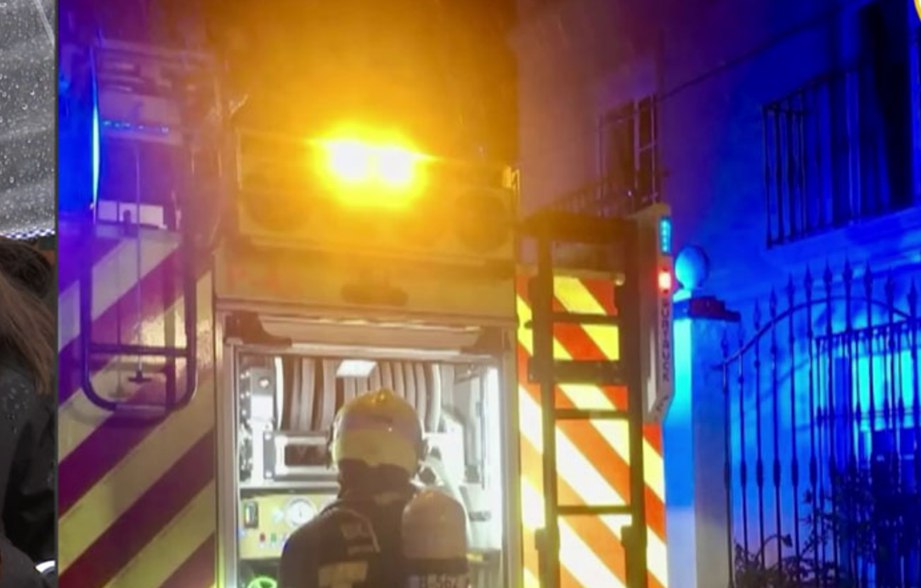 Incendio en una vivienda de Paterna de Rivera reabre el debate sobre la seguridad doméstica y la prevención. Un suceso nocturno que puso en riesgo a toda una familia.