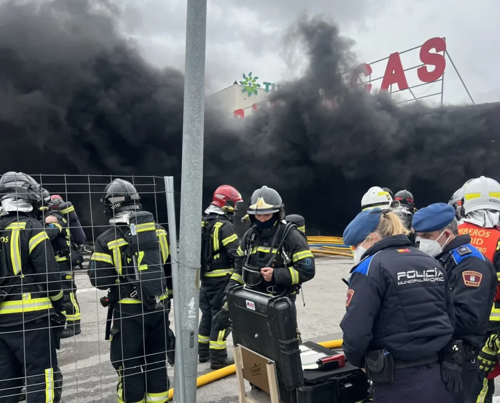 Madrid vive un fin de semana marcado por incendios simultáneos en locales, viviendas y naves industriales