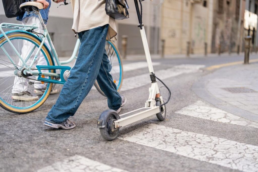 Explosión de la batería de un patinete eléctrico en Bilbao: análisis del incidente y claves de seguridad. Un suceso que reabre el debate