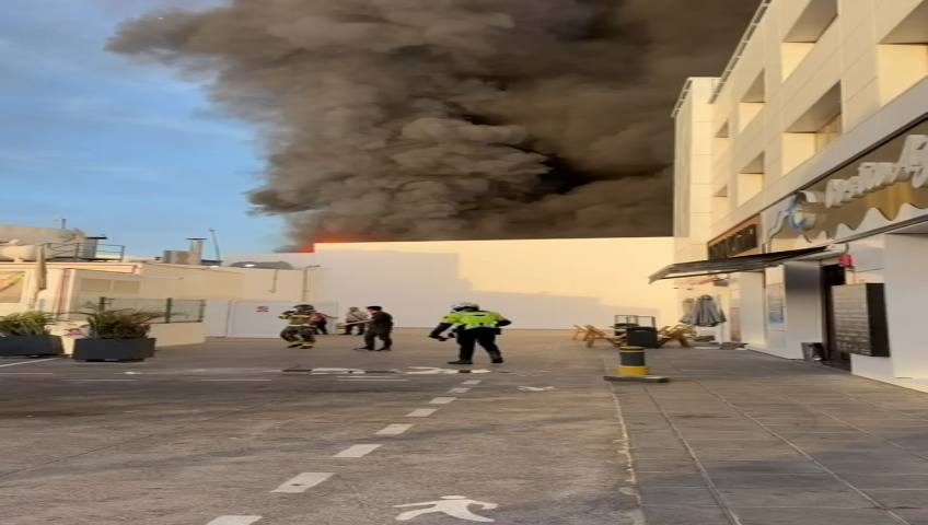 Emergencia por incendio industrial en Arrecife: evacuaciones, humo tóxico y respuesta coordinada. Resumen operativo