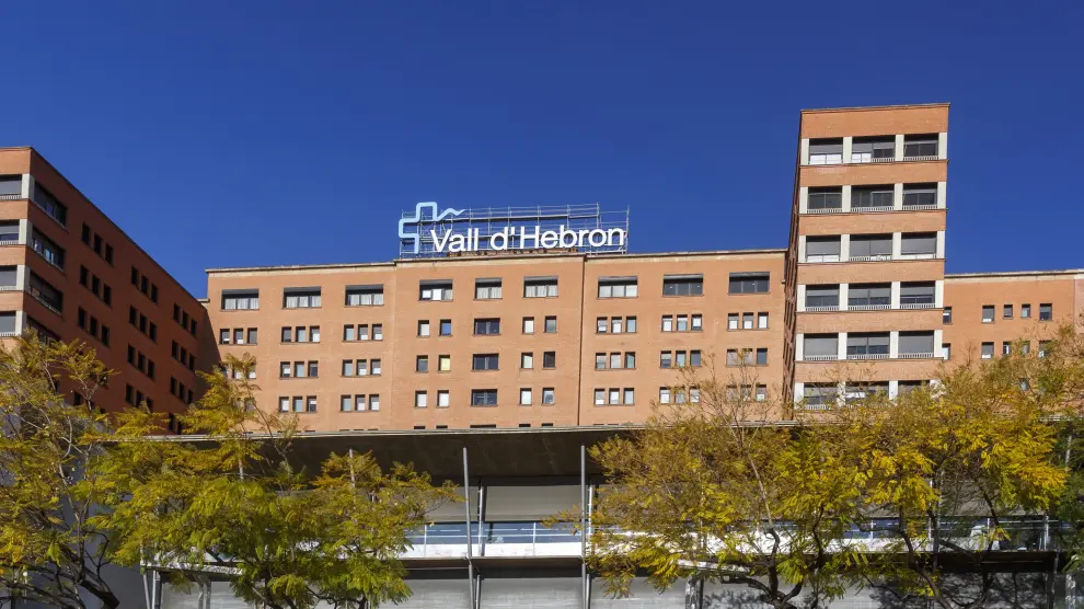 Incendio en Mataró deja cuatro heridos y una mujer en estado crítico tras un fuego en una vivienda
