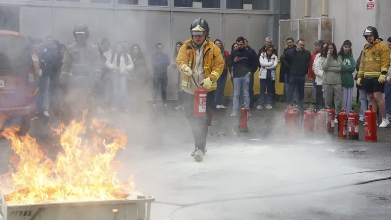 Previsel en Ourense refuerza la prevención laboral con simulacros avanzados y formación práctica en emergencias. Expourense convierte la prevención