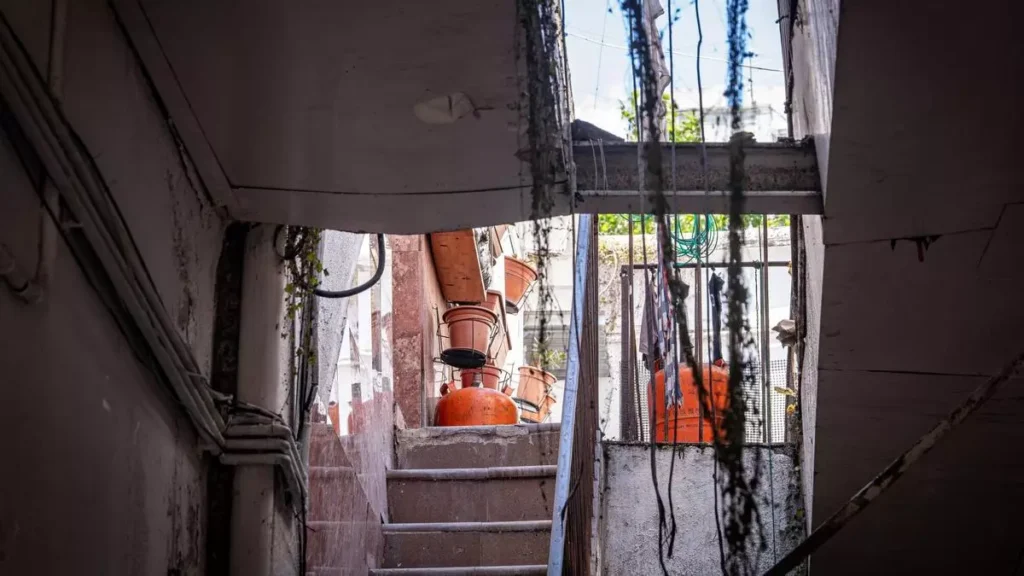 El edificio afectado por la explosión en Poblenou necesitará obras para garantizar su estabilidad
