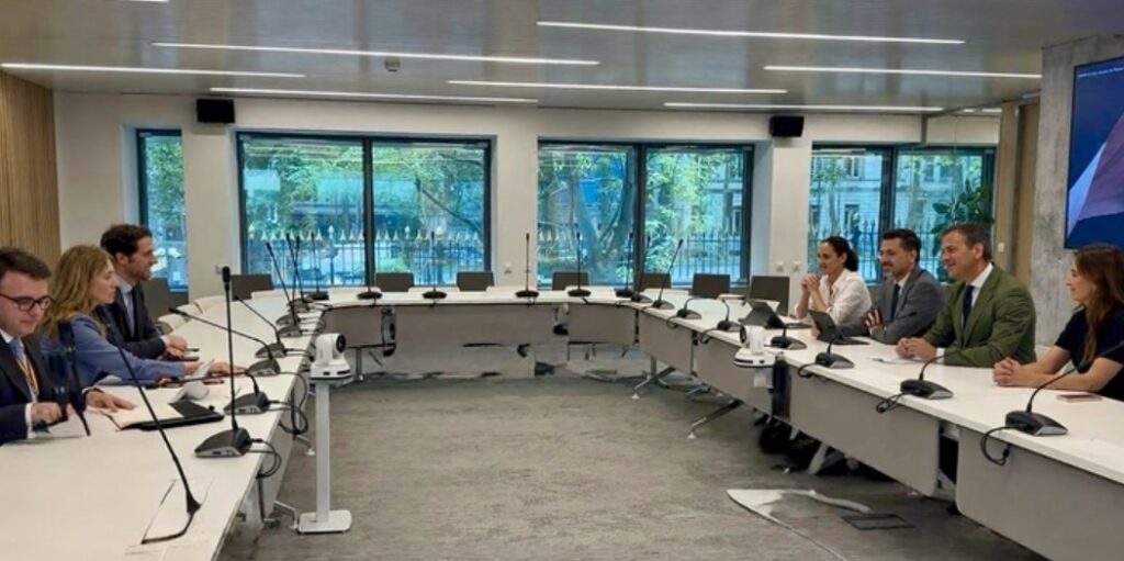 La Región de Murcia consolida su delegación en Bruselas con el objetivo de garantizar la seguridad ciudadana y blindar sus sectores estratégicos