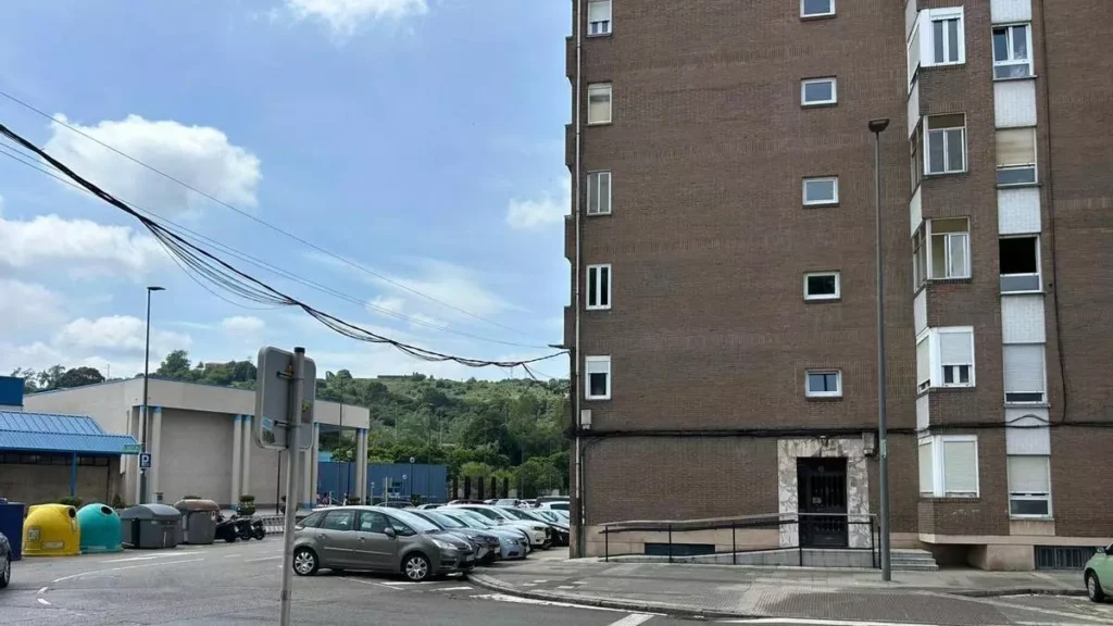 Un vecino de Versalles lucha por recuperarse tras un incendio doméstico que conmocionó a Avilés