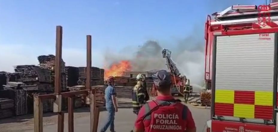 Incendio arrasa la nave de una histórica