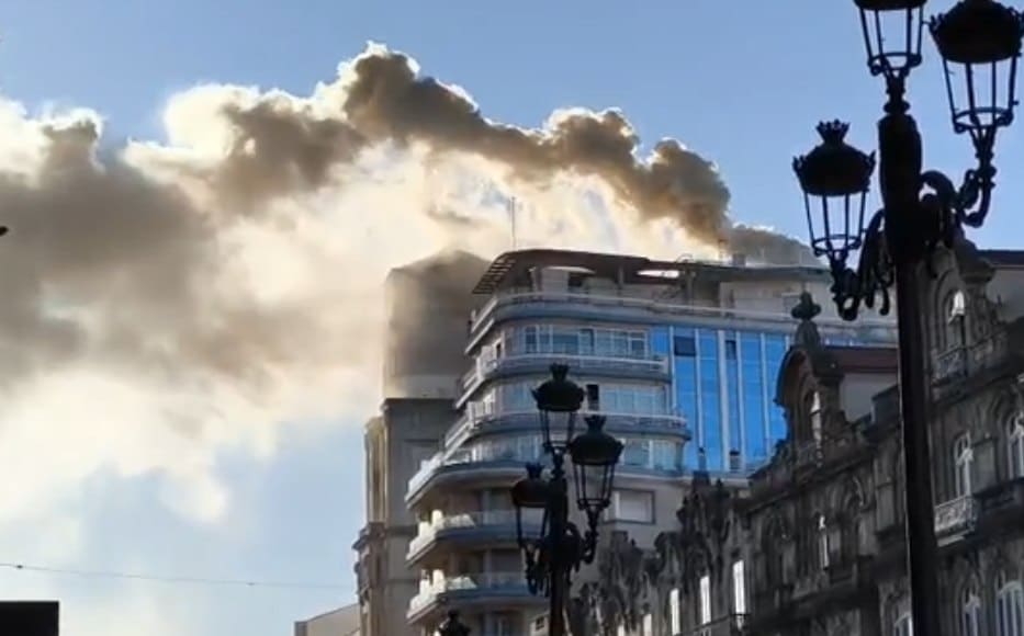 Evacuación por un fuego en una tapería