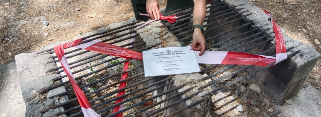 Por qué Navarra limita el uso del fuego recreativo según el riesgo de incendio y la época del año