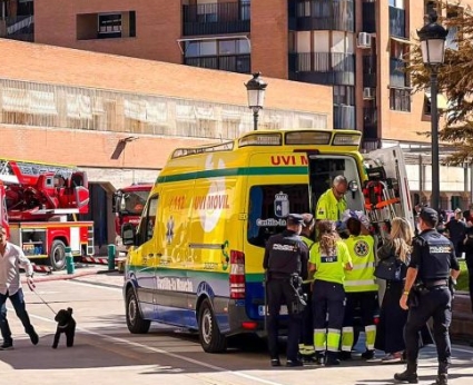 Fuerte dispositivo de emergencias en Villacerrada por el incendio de una vivienda y el desalojo de un colegio