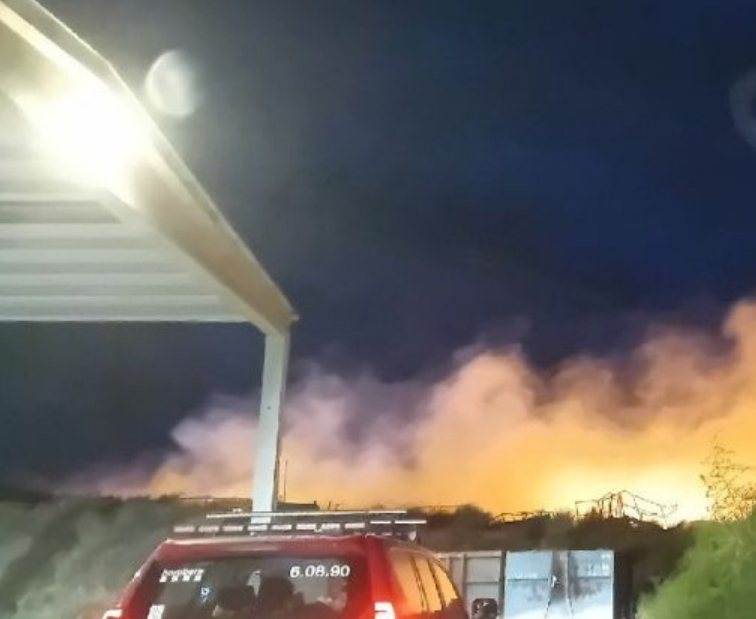 Incendio en Botarell: queman restos vegetales en el vertedero comarcal